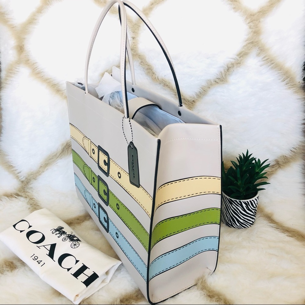 Rare Coach Cashin C9724 Carry 32 Trompe L’oeil, Spring 2022 Runway Collection - Picture 7 of 16